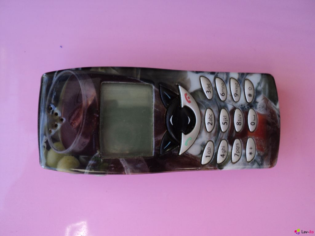 Nokia 8210